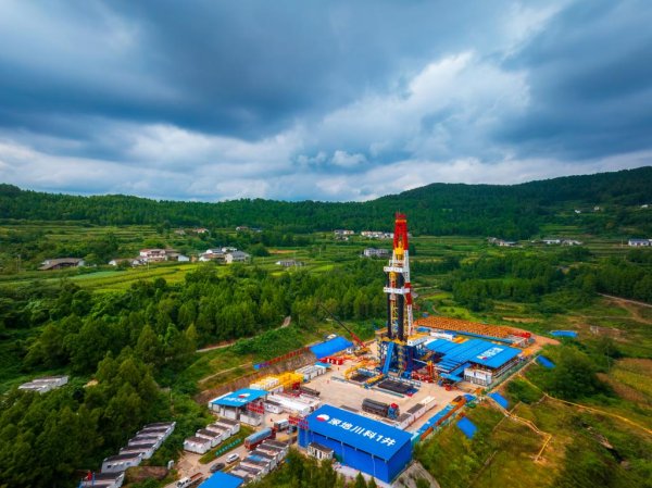 聚合财富 突破10000米 我国地球深部能源探索迈出关键一步